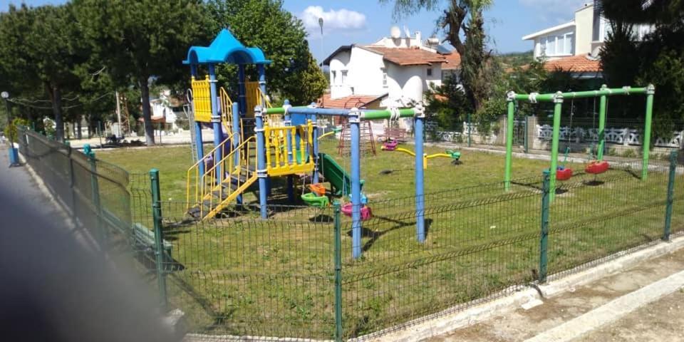 Cesme Burcu Sitesi Yaman 빌라 외부 사진